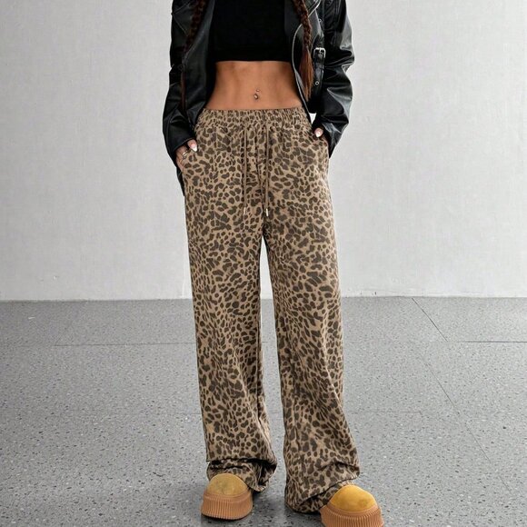 Casual Women's Leopard Print Loose Wide Leg Pants - Picture 2 of 6